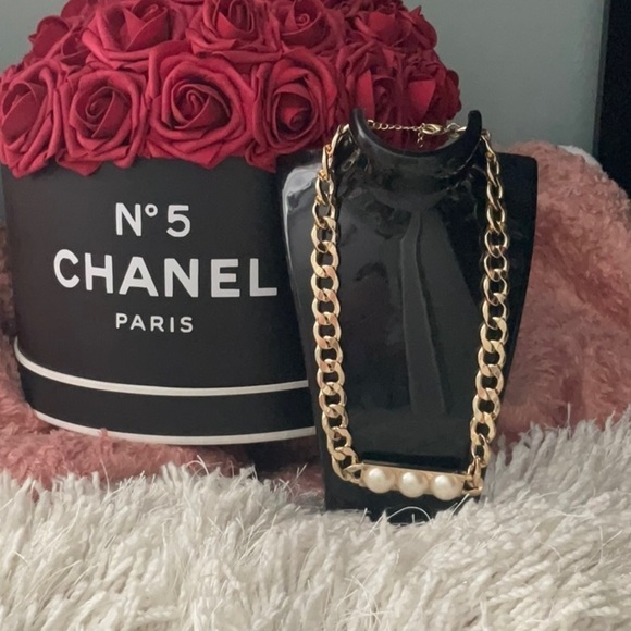 GOLD TONE AND PEARL BAR LARGE LINK NECKLACE - Picture 3 of 4